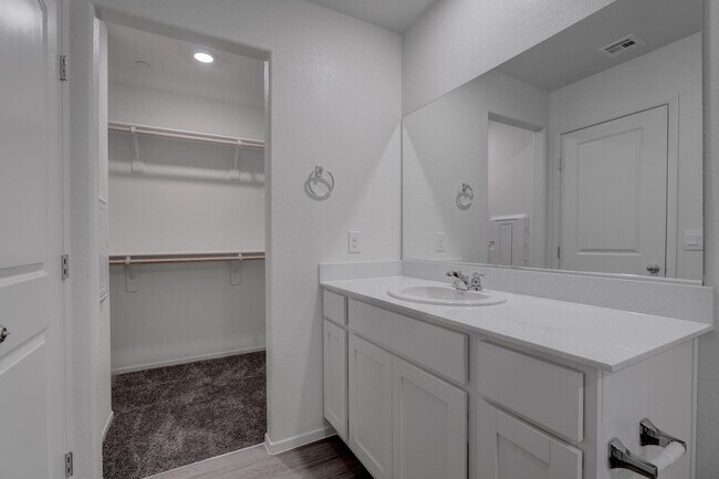 Building Photo - 7371 Craig Cv Ct