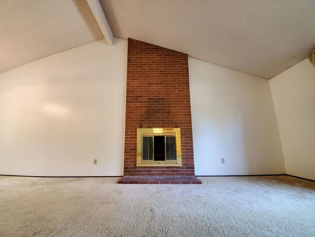 Building Photo - Prime Redmond Rambler 3 Bed/Large Yard