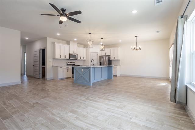 Building Photo - 5116 Stoneridge Dr