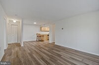 Building Photo - 2574 Riva Rd