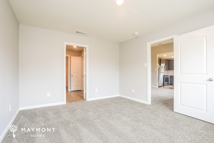 Building Photo - 833 Mallorie Ln