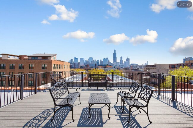 Building Photo - Incredible 2 Bedroom 2 Bath West Loop, Chicago Penthouse Condo for Lease