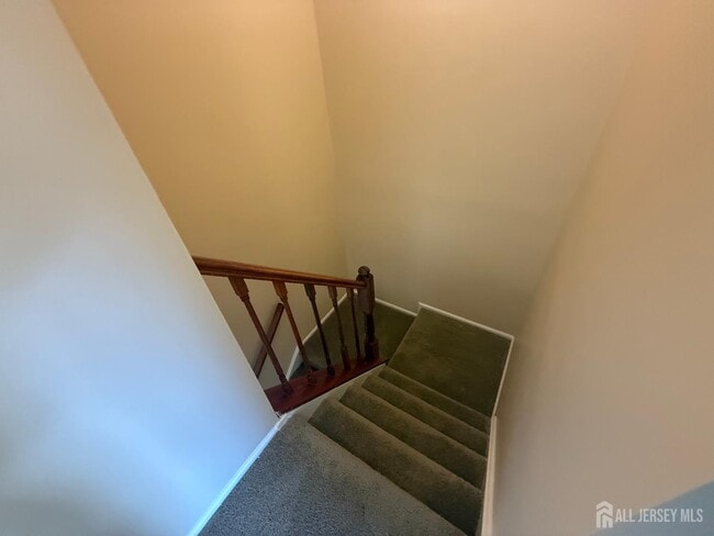 Building Photo - 425 Northam Dr