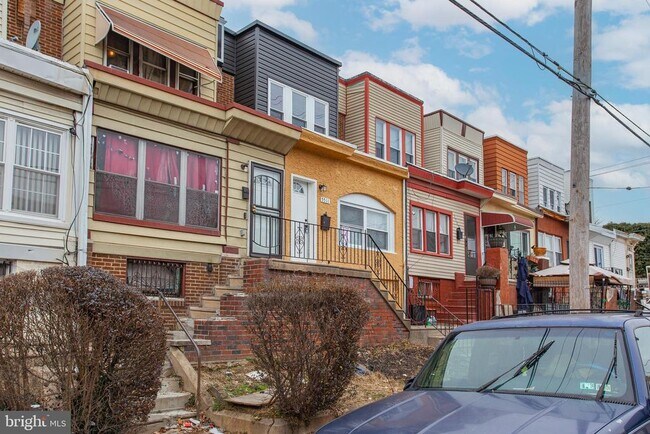 Building Photo - 5511 Willows Ave