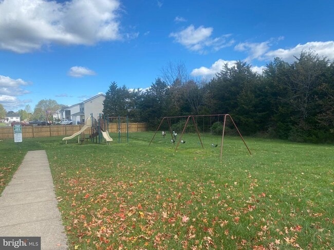 Building Photo - 162 Lexington Ct