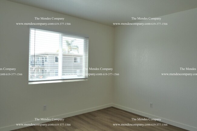 Building Photo - 346 Garfield St