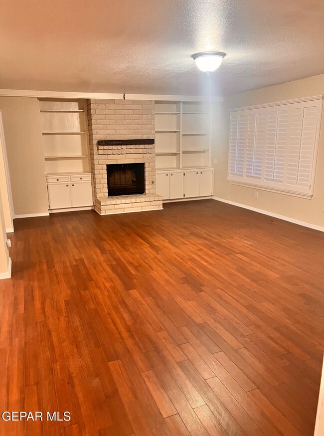 Building Photo - 6301 Jebel Way