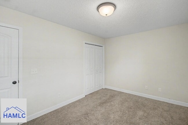 Building Photo - 225 Augusta Way