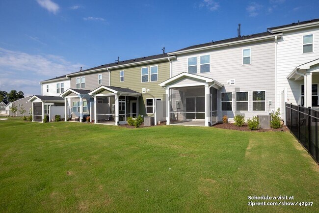 Building Photo - 1220 Tredenham Wy