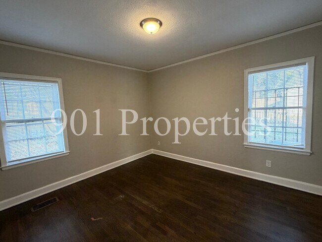 Building Photo - 570 Shotwell St