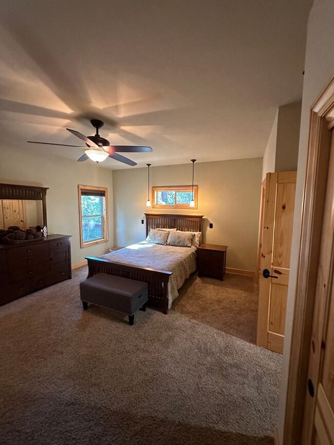 Building Photo - Beautiful Tahoe Donner Ski Lease
