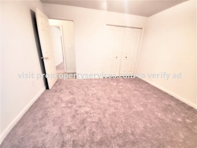 Building Photo - Charming Raised Rancher With Lawn Care Included