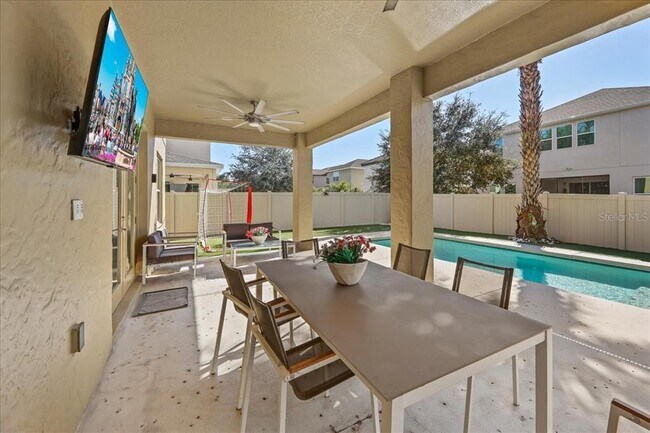 Building Photo - 8746 Crescendo Ave