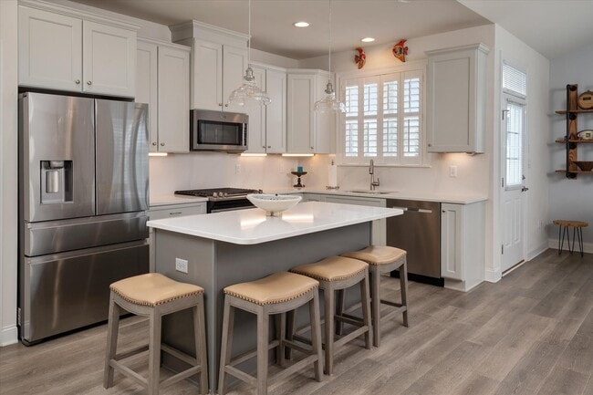 Building Photo - 312 Topside Dr