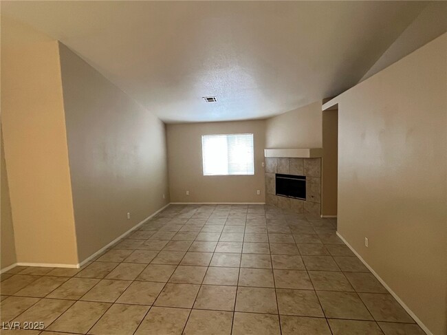 Building Photo - 5026 Paradise Harbor Pl