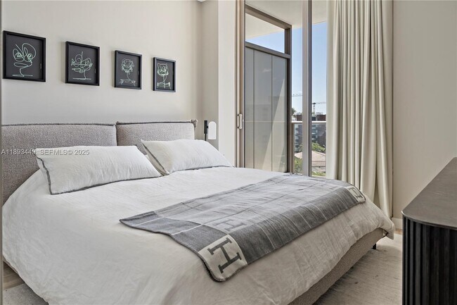 Building Photo - 1135 103rd St