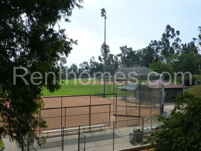Building Photo - Scripps Ranch, 11073 Caminito Encanto, AC,...