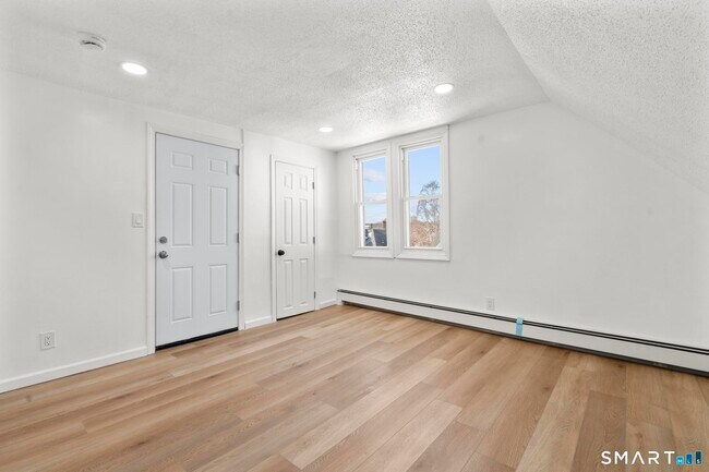 Building Photo - 26 Mc Lean St