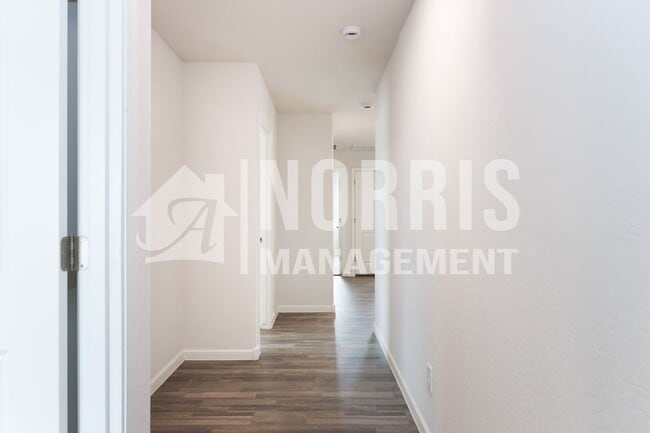 Building Photo - Beautiful New Home in Arizona City