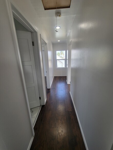 Building Photo - 7611 Seville Ave