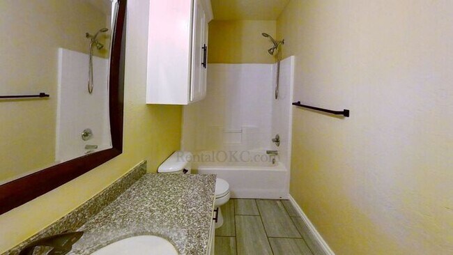 Building Photo - Rock Creek beauty