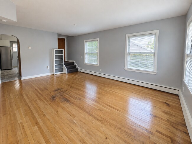 Building Photo - 1107 Garfield St