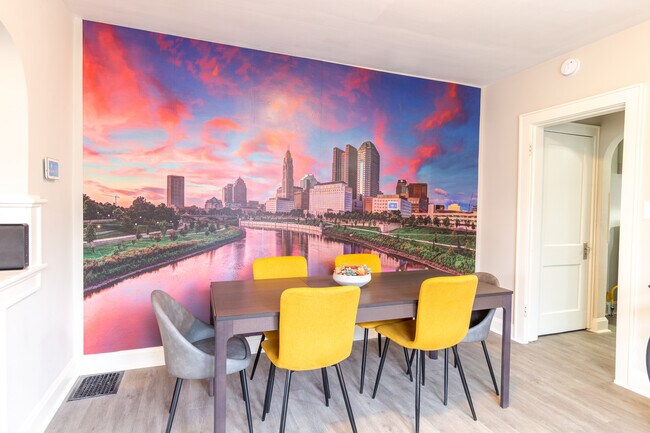 Building Photo - 1123 Wilson Ave