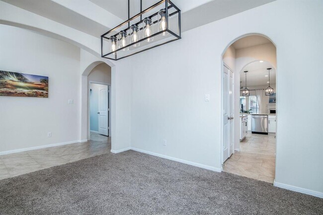 Building Photo - 14014 Sand Ridge Crossing