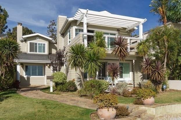 Building Photo - 730 N Paulina Ave
