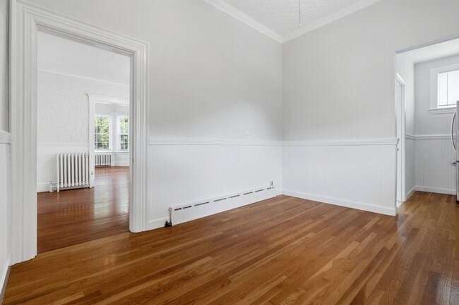 Building Photo - 68 Converse Ave