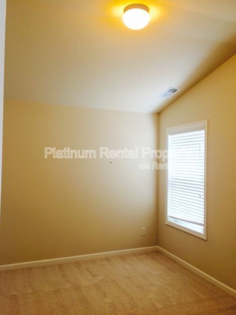 Building Photo - 2635 Runnymede Ct