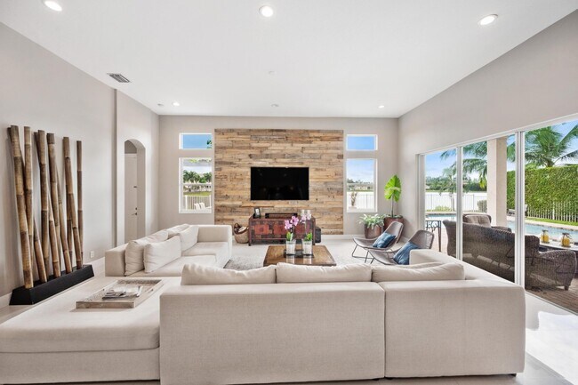 Building Photo - 11710 Paradise Cove Ln