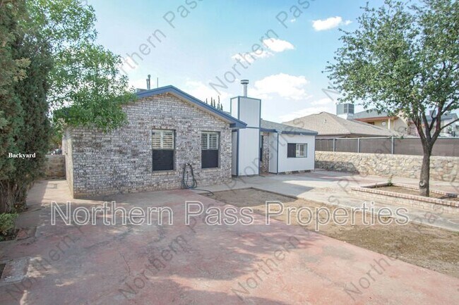 Building Photo - 1832 Dean Jones Dr
