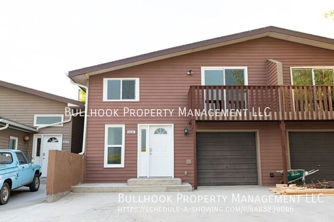 Building Photo - 2021 1st St