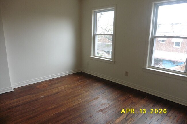 Building Photo - 2615 Waldo St