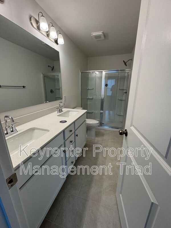 Building Photo - 1616 Granby Hts Dr