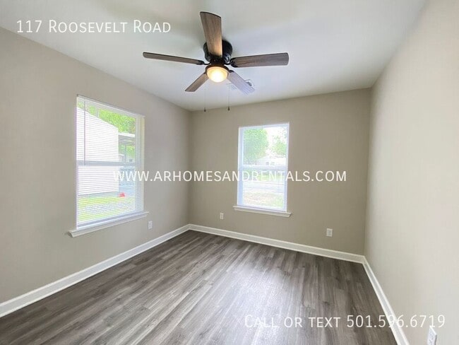 Building Photo - 117 Roosevelt Rd