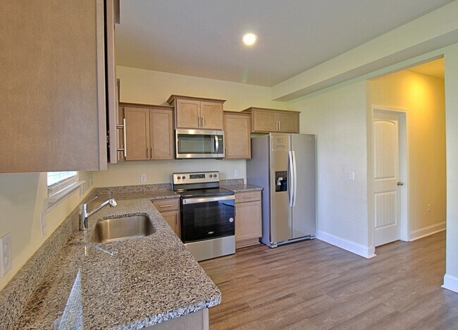 Building Photo - 711 Mill Creek Cir