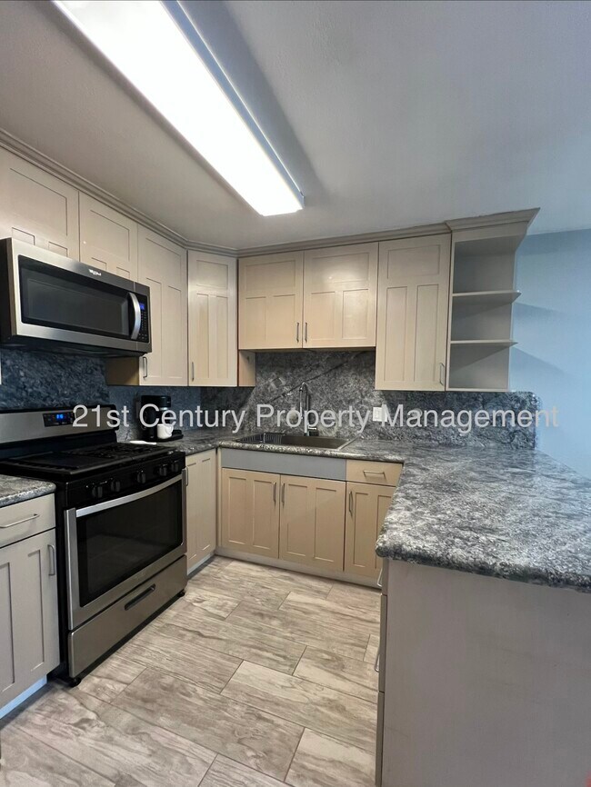 Building Photo - 15224 Ocaso Ave