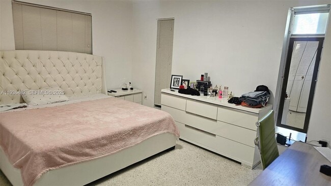 Building Photo - 9721 SW 37th Terrace