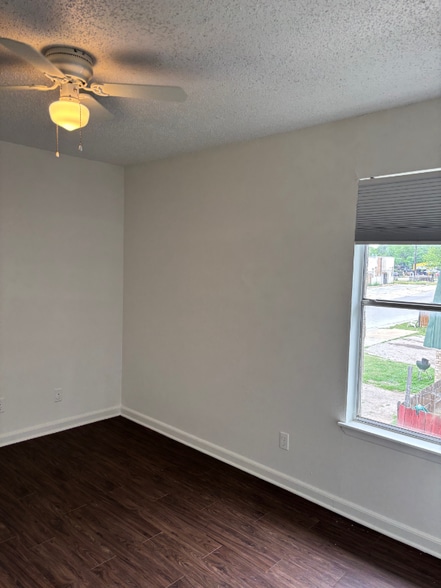 Building Photo - 2906 Sweeney Ln