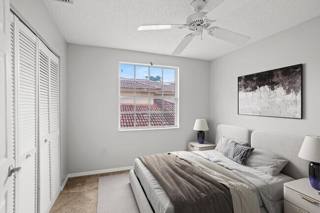 Building Photo - 3178 NW 72nd Ave