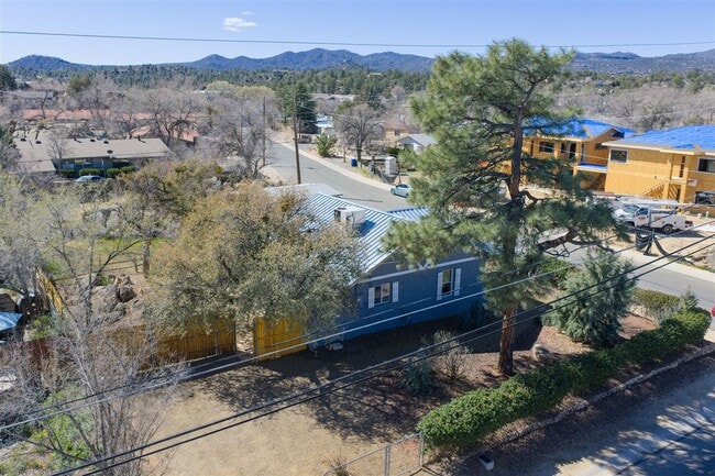 Building Photo - 2 Bedroom 1 Bath Single Family Home in Prescott