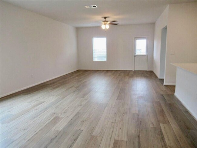 Building Photo - 1232 Whippletree Trl