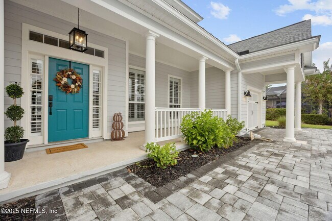 Building Photo - 1842 Paradise Moorings Blvd