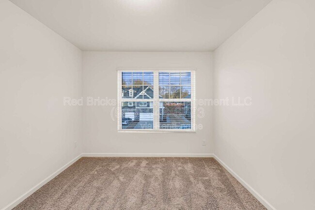 Building Photo - 240 Harpers Run Ln