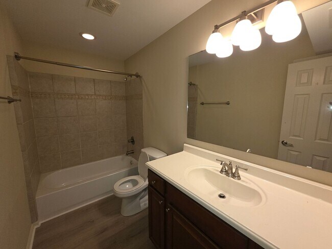 Building Photo - 7325 Winery Ln