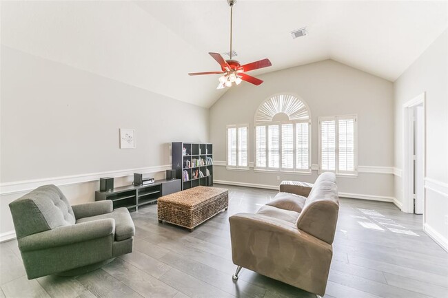 Building Photo - 1718 Raven Oak Ct