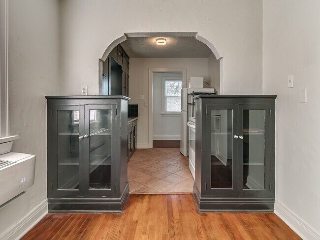 Building Photo - Charming 1 bed | 1 bath in great location