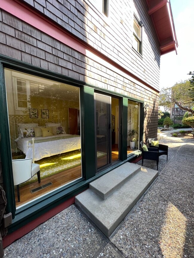 Building Photo - 189C-F-TL-CS